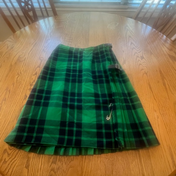 The Tartan Gift Shop Edinburgh Scotland Men’s Vintage  Kilt Size 26 Waist Green - Picture 1 of 7